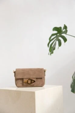 Icon Handbag In Elefante -Deux Amies Shop alessandra accessory icon handbag in elefante 41461975515430