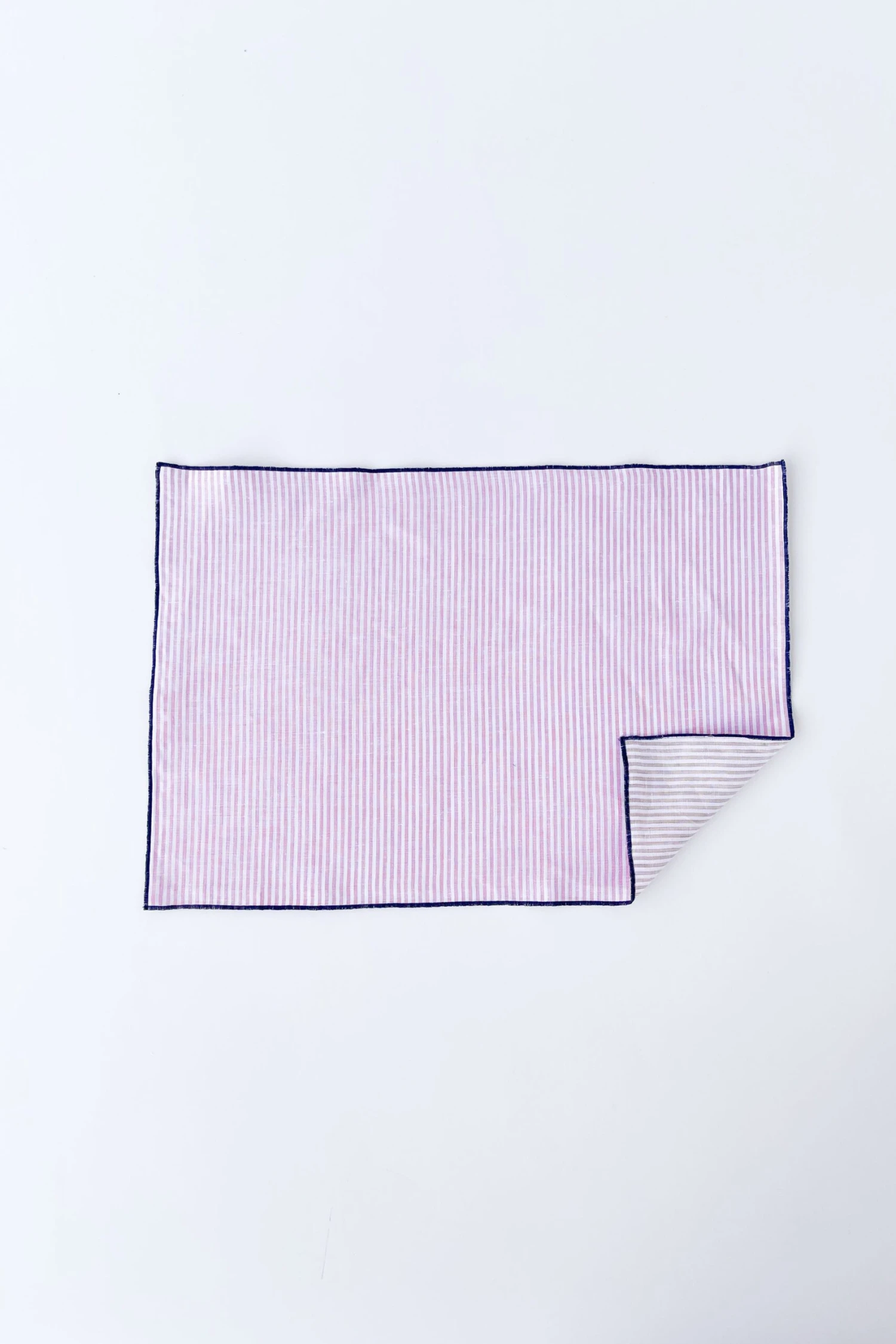 Placemats In Pink/Beige Stripe 3 Placemats In Pink/Beige Stripe - Image 3