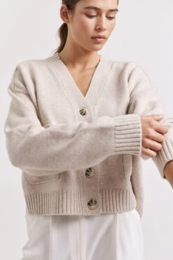 Effie Cardi In Porridge -Deux Amies Shop alessandra cashmere cardigan effie cardi in porridge 41099423547686