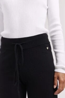 Jewel Cashmere Pant In Black -Deux Amies Shop alessandra cashmere pants jewel cashmere pant in black 40862043537702