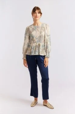 Jasmine Cotton Silk Shirt In Wheaten Aster 18 Jasmine Cotton Silk Shirt In Wheaten Aster -Deux Amies Shop alessandra cashmere shirts jasmine cotton silk shirt in wheaten aster 40461715964198