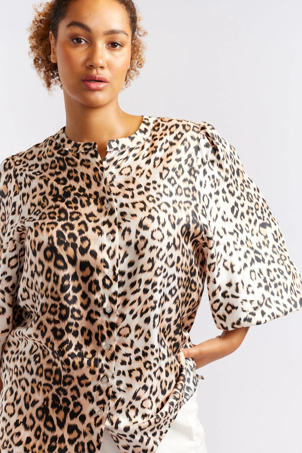 Magnolia Silk Shirt In Classic Animal 2 Magnolia Silk Shirt In Classic Animal - Image 2