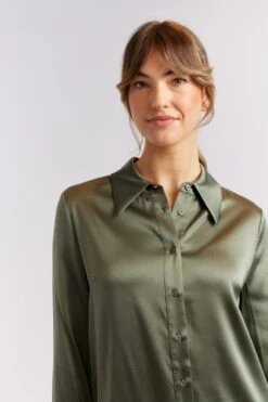 Deux Amies Shop -Deux Amies Shop alessandra cashmere shirts primrose silk shirt in fern 40461125484838