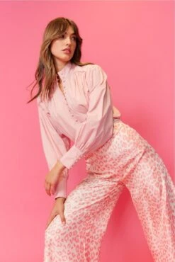 Rosemary Poplin Shirt In Rosette -Deux Amies Shop alessandra cashmere shirts rosemary poplin shirt in rosette 41340897362214