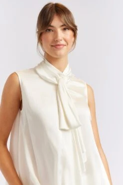 Deux Amies Shop -Deux Amies Shop alessandra cashmere shirts sleeveless pussy bow silk top in ivory 40461276021030