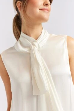 Sleeveless Pussy Bow Silk Top In Ivory -Deux Amies Shop alessandra cashmere shirts sleeveless pussy bow silk top in ivory 40461276086566