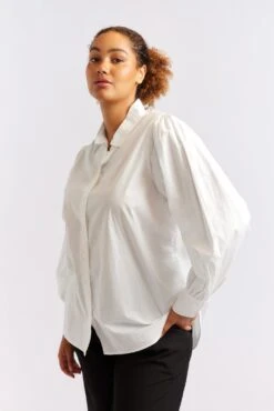 Soho Poplin Shirt In White -Deux Amies Shop alessandra cashmere shirts soho poplin shirt in white 40461089440038