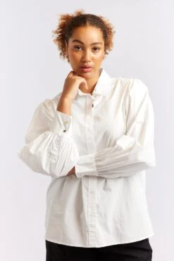 Soho Poplin Shirt In White -Deux Amies Shop alessandra cashmere shirts soho poplin shirt in white 40461089505574