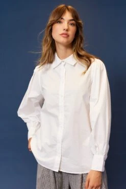 Soho Poplin Shirt In White -Deux Amies Shop alessandra cashmere shirts soho poplin shirt in white 40481618297126