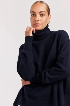 A Polo Bay Cashmere Sweater In Navy