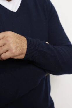 Alex Cashmere Sweater In Navy -Deux Amies Shop alessandra cashmere sweater alex cashmere sweater in navy 41577795485990