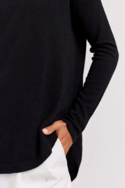 Baby Belle Cashmere Sweater In Black 6 Baby Belle Cashmere Sweater In Black -Deux Amies Shop alessandra cashmere sweater baby belle cashmere sweater in black 40849916035366