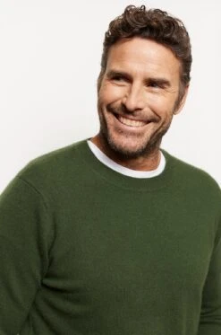 Jules Cashmere Sweater In Bush -Deux Amies Shop alessandra cashmere sweater jules cashmere sweater in bush 41577907388710