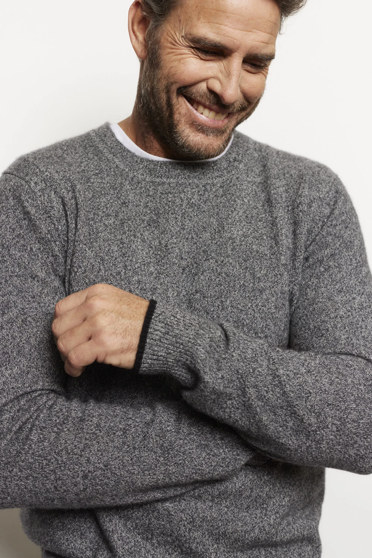 Jules Cashmere Sweater In Mottled 7 Jules Cashmere Sweater In Mottled - Image 7