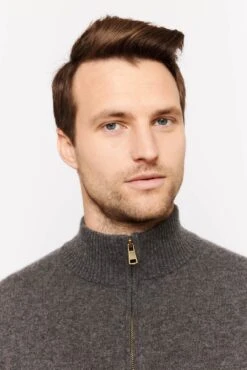 Ricky Cashmere Sweater In Charcoal 9 Ricky Cashmere Sweater In Charcoal -Deux Amies Shop alessandra cashmere sweater ricky cashmere sweater in charcoal 31044246929462