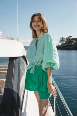 Charade Linen Shirt In Ivy Houndstooth