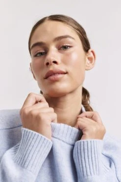 Blair Cashmere Sweater In Water -Deux Amies Shop alessandra sweater blair cashmere sweater in water 41227242340646