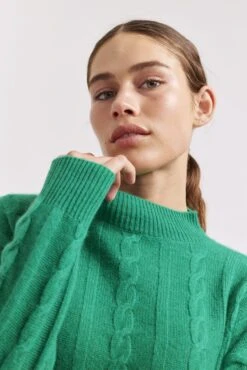 Colbie Cashmere Sweater In Jade -Deux Amies Shop alessandra sweater colbie cashmere sweater in jade 41227773739302