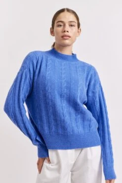 Colbie Cashmere Sweater In Lagoon 6 Colbie Cashmere Sweater In Lagoon -Deux Amies Shop alessandra sweater colbie cashmere sweater in lagoon 41227761025318