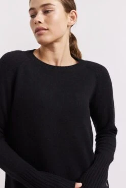 Fifi Crew Cashmere Sweater In Black 5 Fifi Crew Cashmere Sweater In Black -Deux Amies Shop alessandra sweater fifi crew cashmere sweater in black 41227887444262