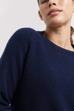 Fifi Crew Cashmere Sweater In Navy -Deux Amies Shop alessandra sweater fifi crew cashmere sweater in navy 41227941642534