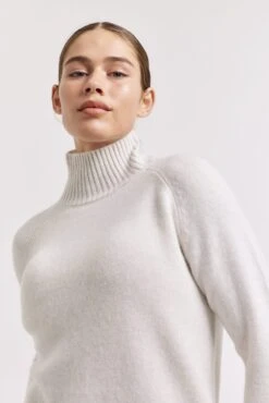 Fifi Polo Cashmere Sweater In Chiffon