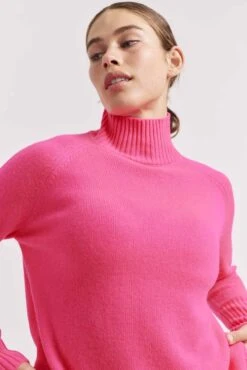 Fifi Polo Cashmere Sweater In Electric Pink