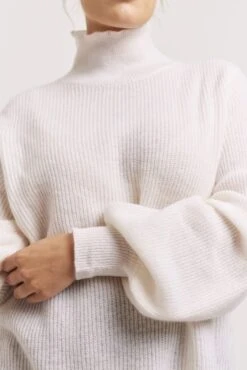 Pepper Cashmere Sweater In White -Deux Amies Shop alessandra sweater pepper cashmere sweater in white 41228034900262